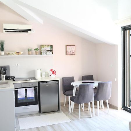 Apartmani Dijana 2 Котор Экстерьер фото
