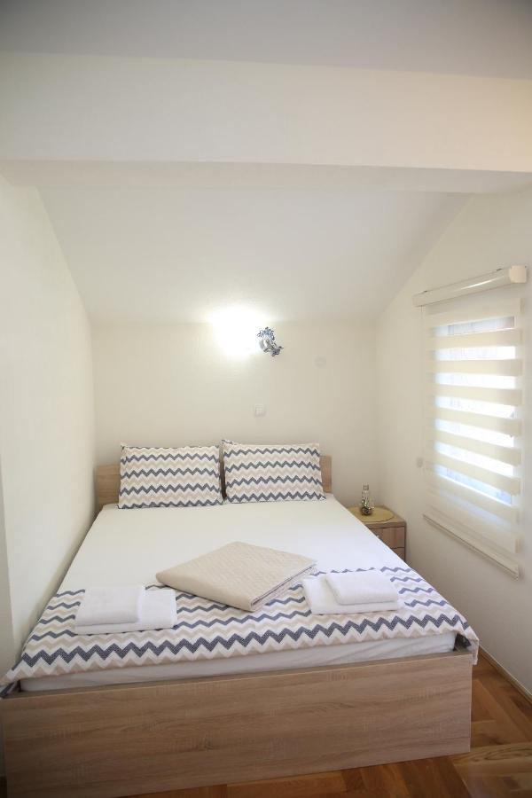Apartmani Dijana 2 Котор Экстерьер фото