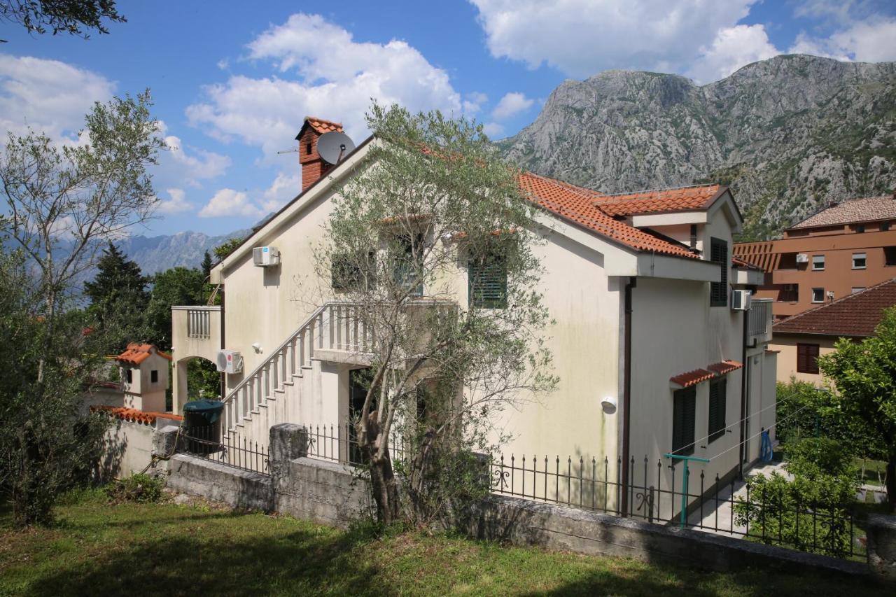 Apartmani Dijana 2 Котор Экстерьер фото