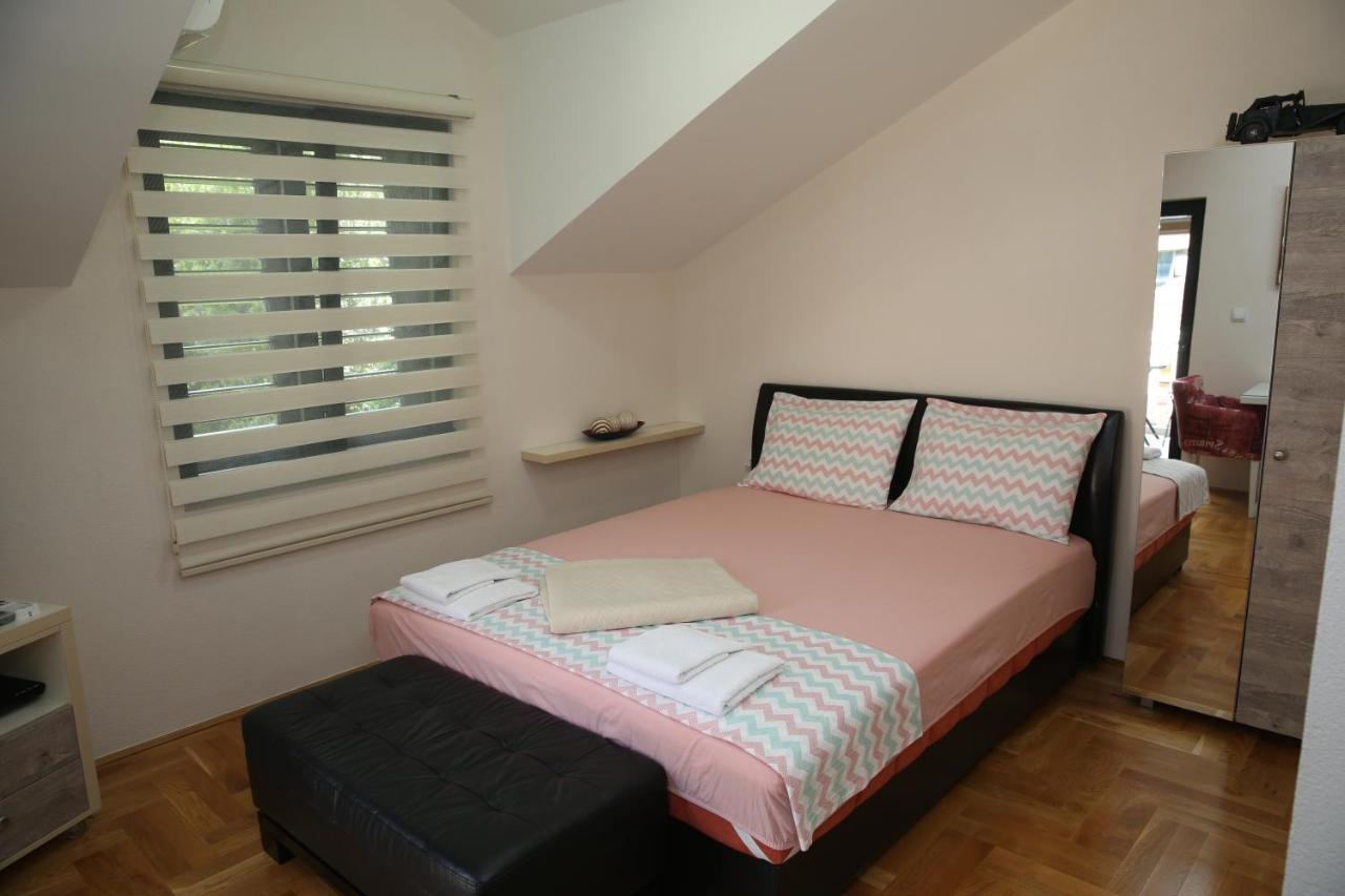 Apartmani Dijana 2 Котор Экстерьер фото