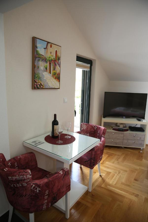 Apartmani Dijana 2 Котор Экстерьер фото