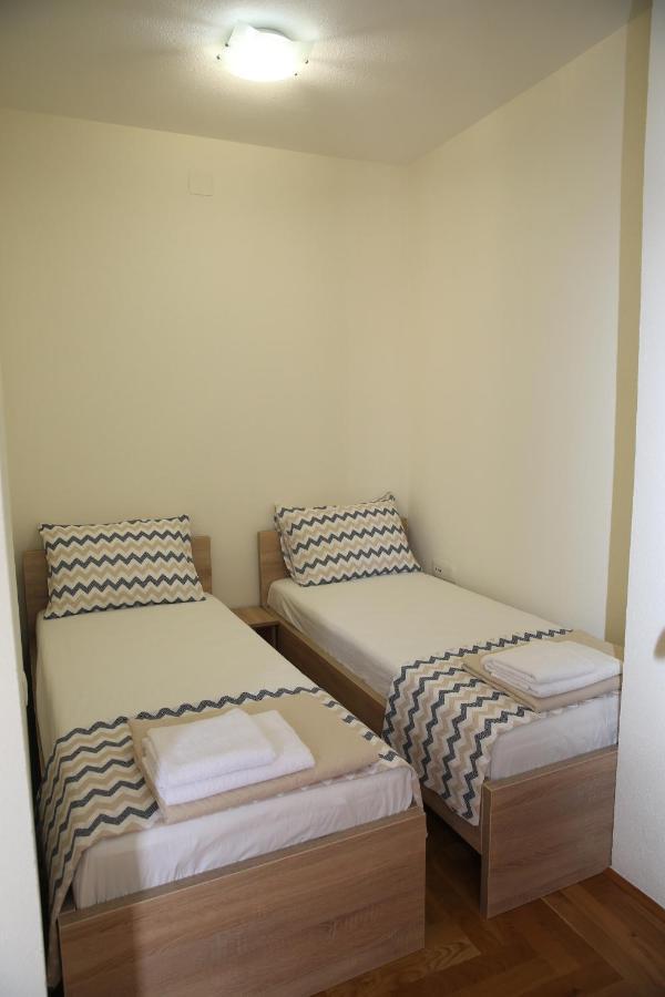 Apartmani Dijana 2 Котор Экстерьер фото