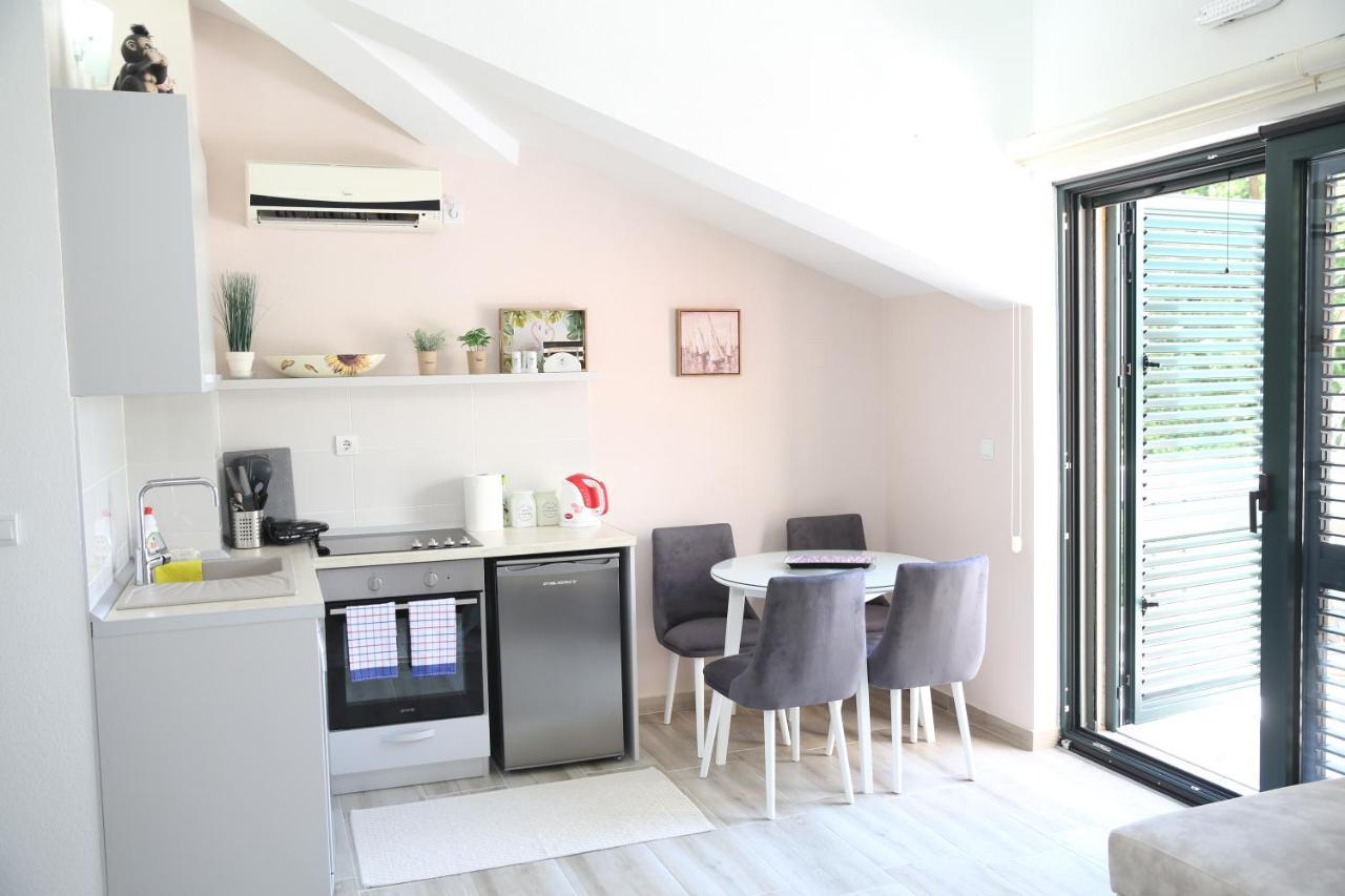 Apartmani Dijana 2 Котор Экстерьер фото